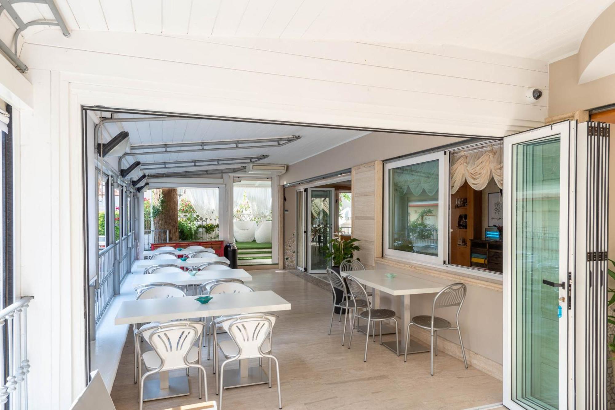 Residence Costa Alba Adriatica Zewnętrze zdjęcie