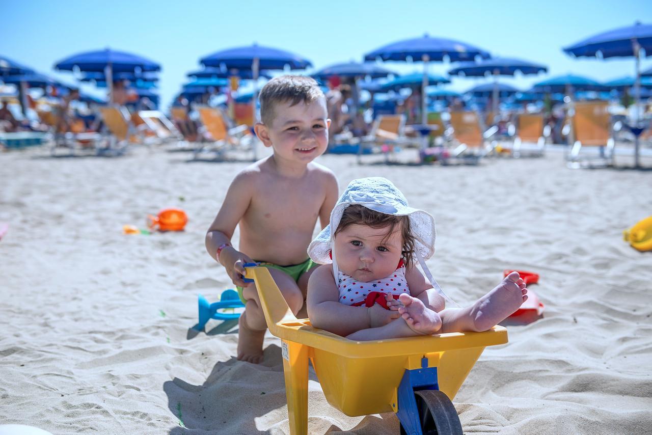 Residence Costa Alba Adriatica Zewnętrze zdjęcie
